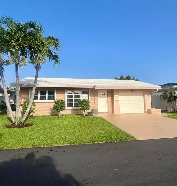 5713 NW 68th Ter, Tamarac, FL 33321