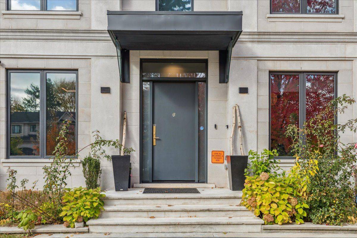 Oakville, ON L6L 1W9,1453 Seagram AVE