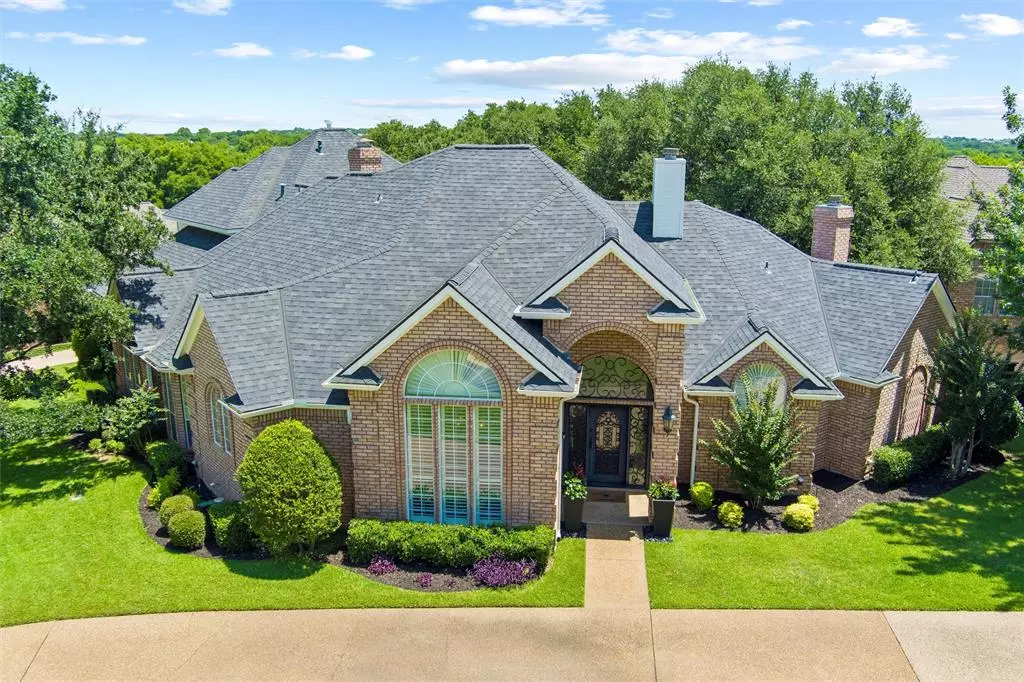 Colleyville, TX 76034,900 Briar Ridge Drive