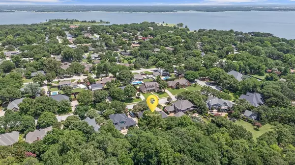 2301 Brookcrest Lane, Grapevine, TX 76051