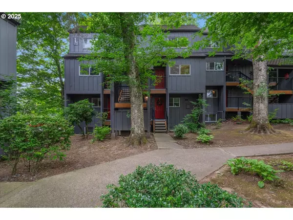4 TOUCHSTONE #79, Lake Oswego, OR 97035