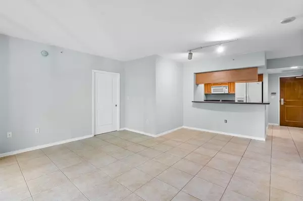 Fort Lauderdale, FL 33301,347 N New River Dr E #608