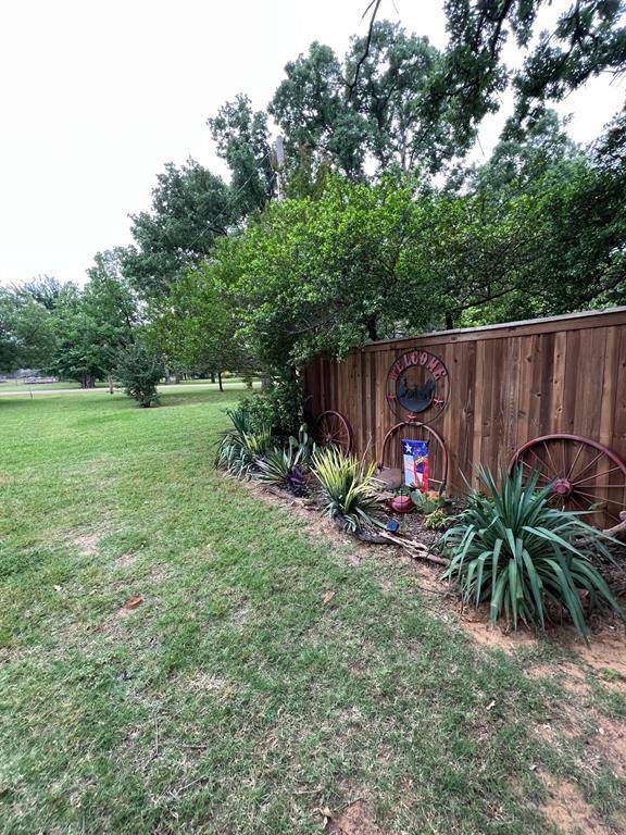 Burleson, TX 76028,208 Cedar Lane