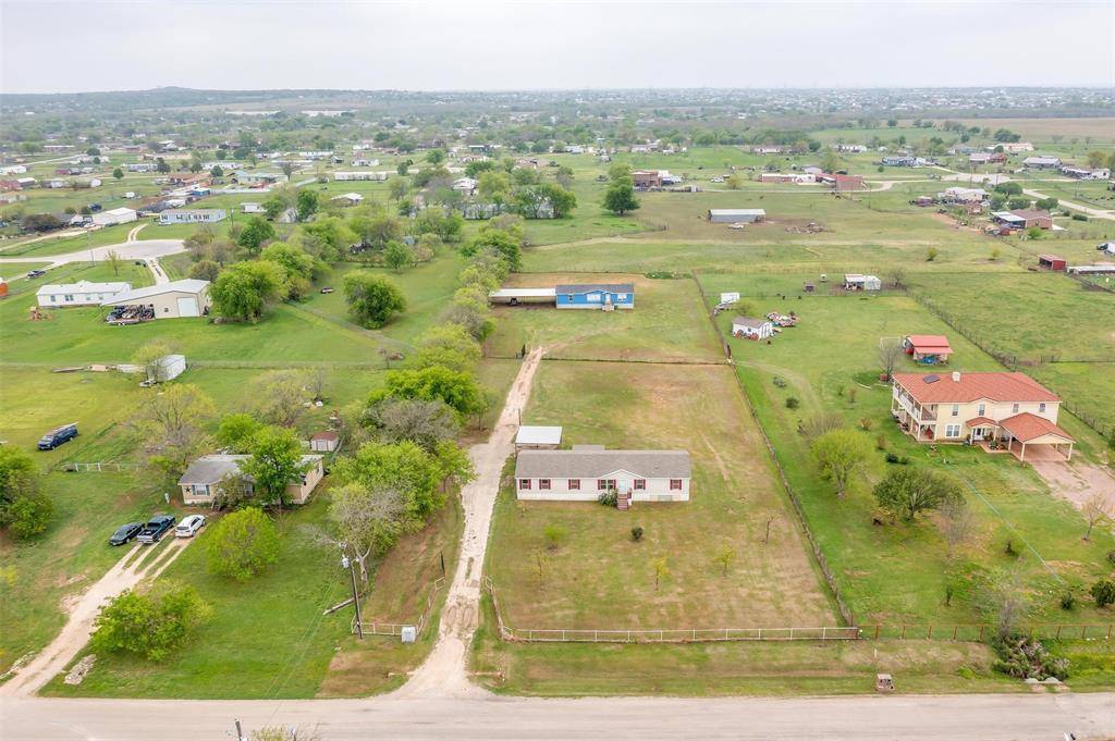 3832 Dove Meadows Lane, Joshua, TX 76058