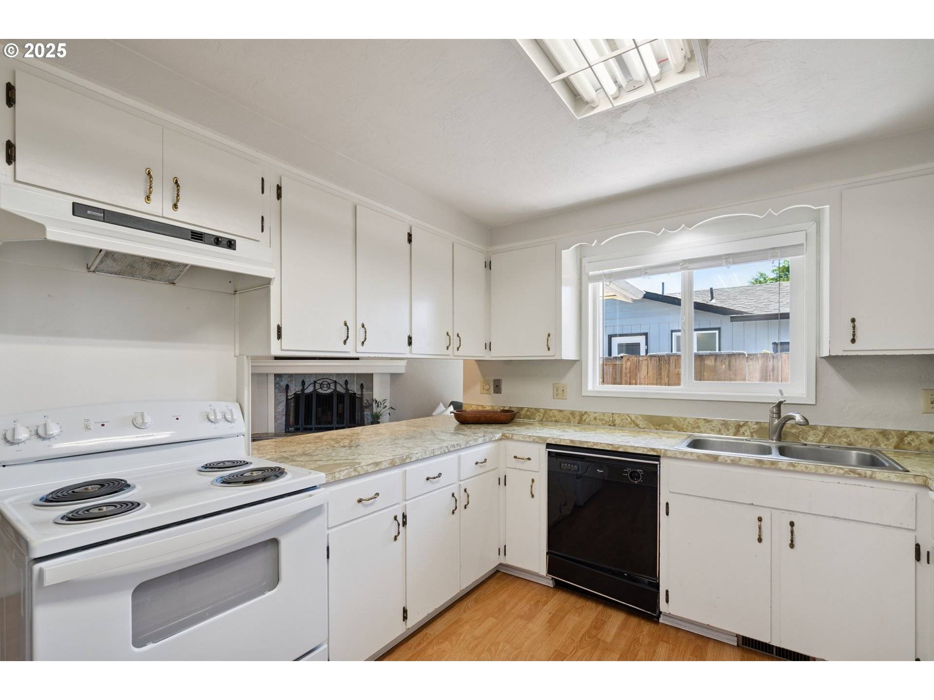Springfield, OR 97477,1603 DELROSE AVE