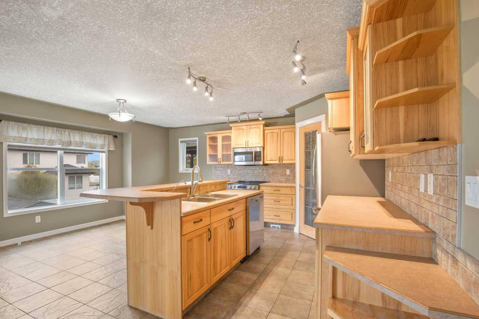 Red Deer, AB T4P 3R1,65 Alberts Close