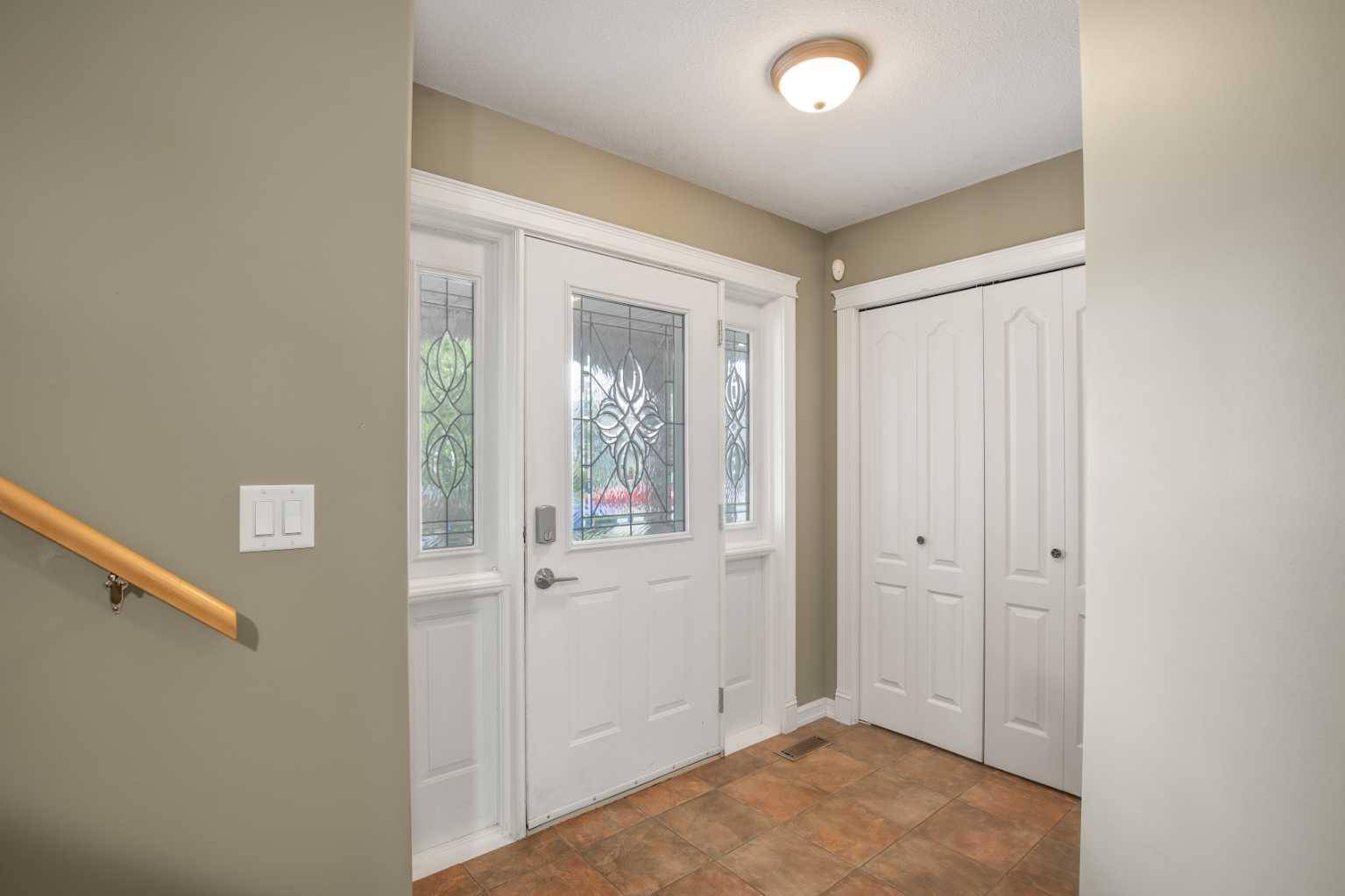 Red Deer, AB T4P 3R1,65 Alberts Close