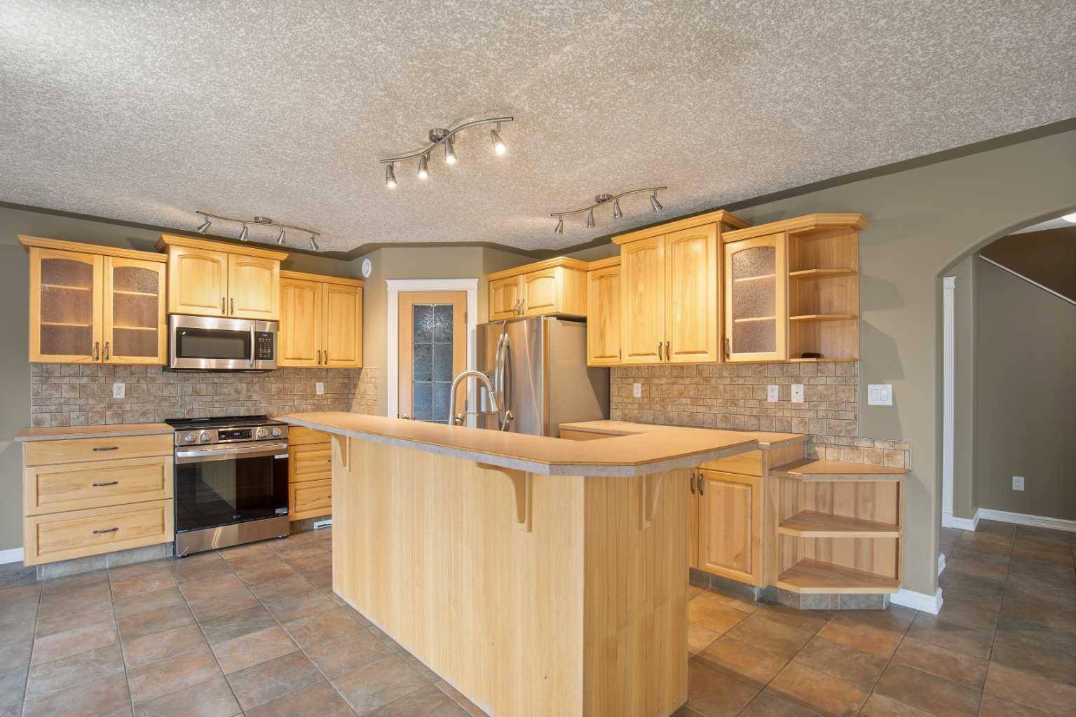 Red Deer, AB T4P 3R1,65 Alberts Close