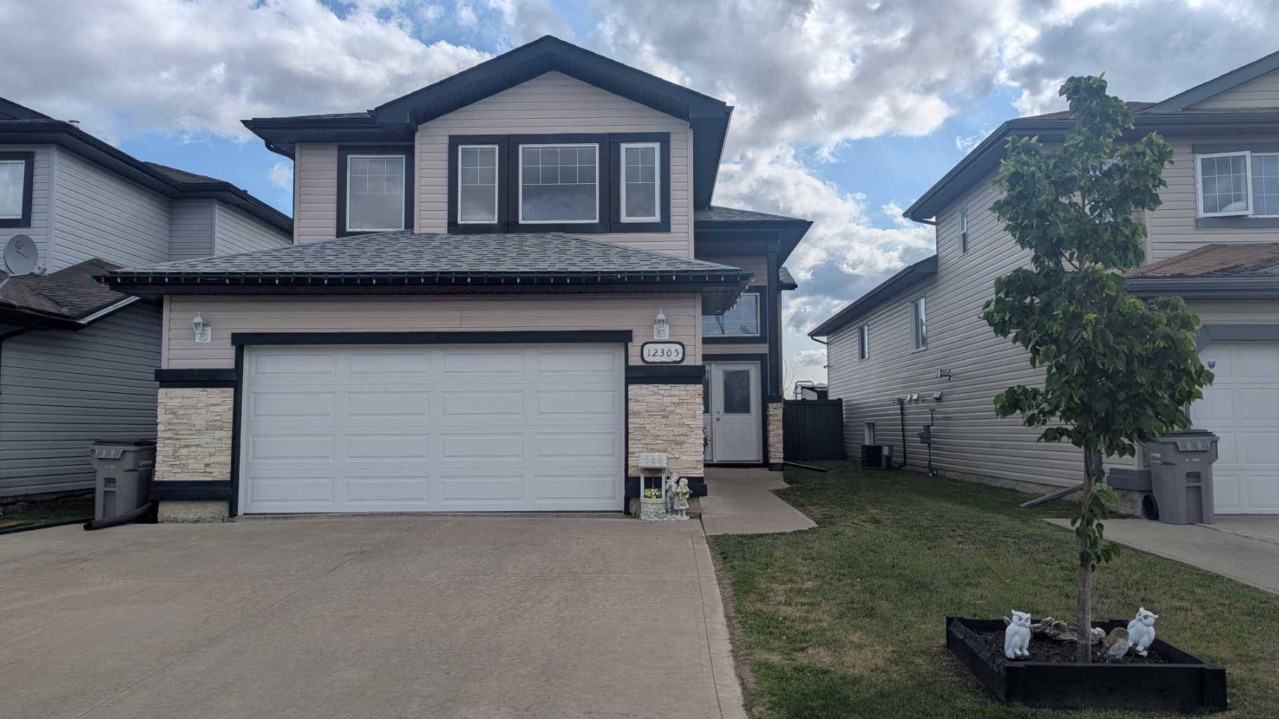 12305 105 ST, Grande Prairie, AB T8V 8L4