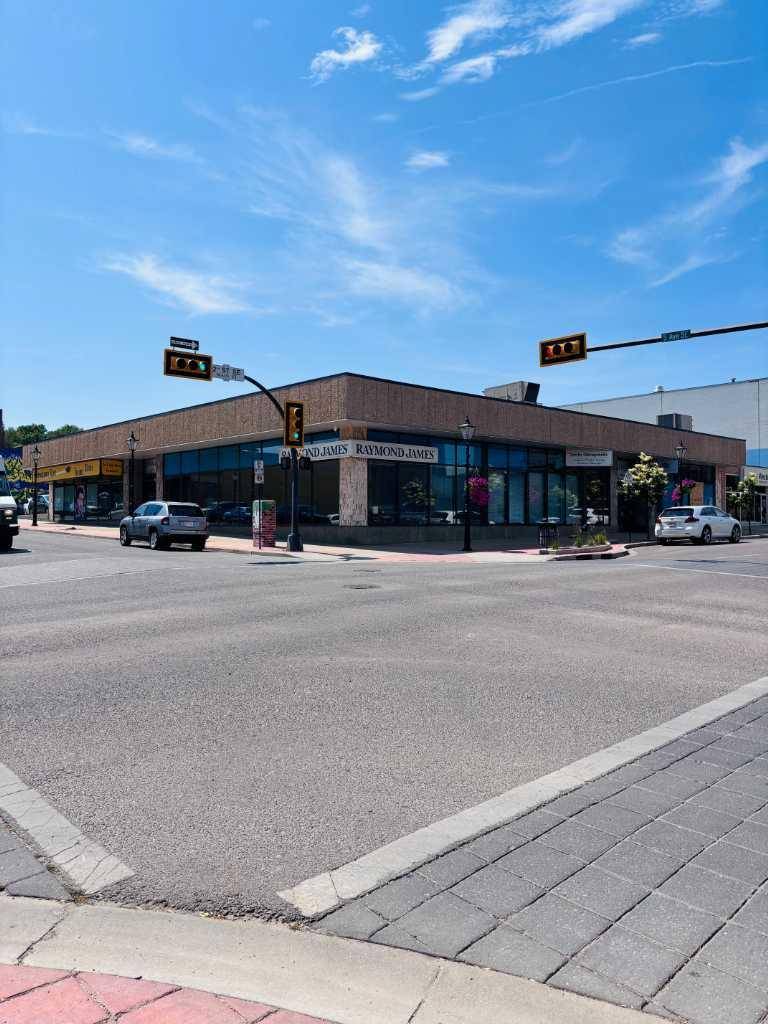202 5 AVE Southeast #5, Medicine Hat, AB T1A 2P8