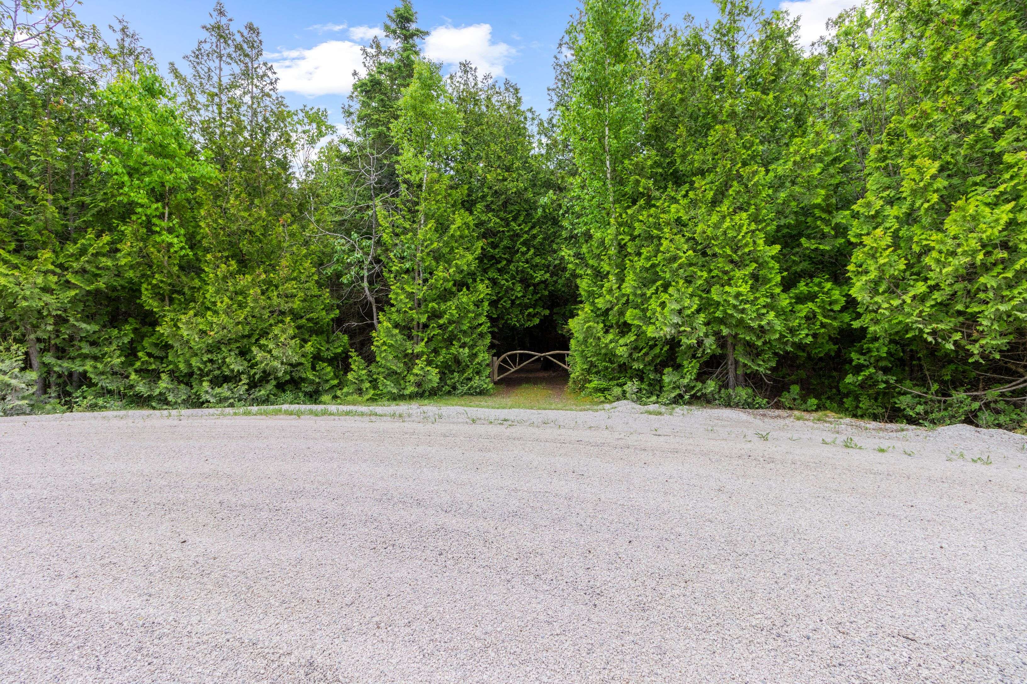Northern Bruce Peninsula, ON N0H 1Z0,0 Larson Cove Rd. N RD