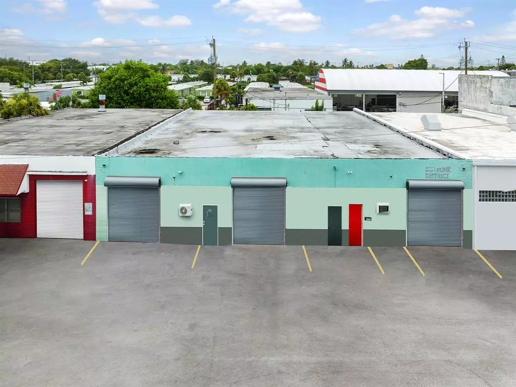 Fort Lauderdale, FL 33311,825 A/B NW 8th Ave