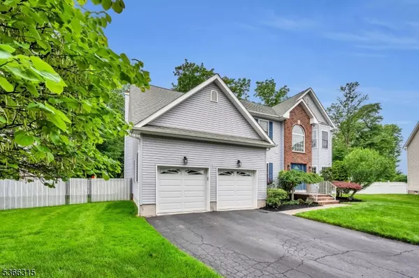 South Plainfield Boro, NJ 07080,10 Rauer Ct