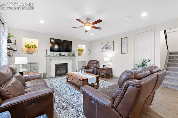 Colorado Springs, CO 80925,7586 Peachleaf DR