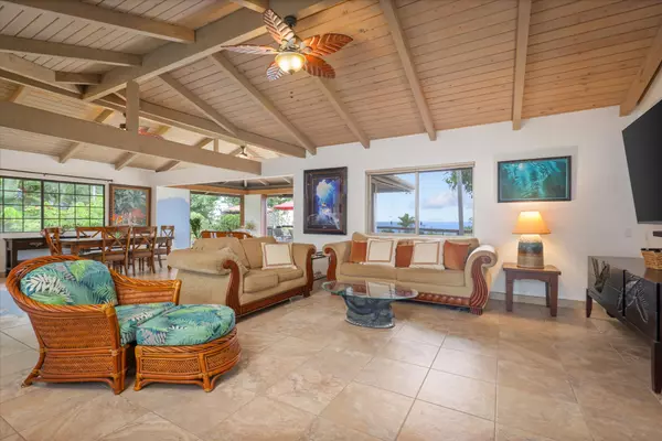 Kailua-kona, HI 96740,75-5818 LUPA PL