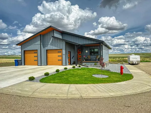 964 5A Ave East Close Southeast, Three Hills, AB T0M 2A0