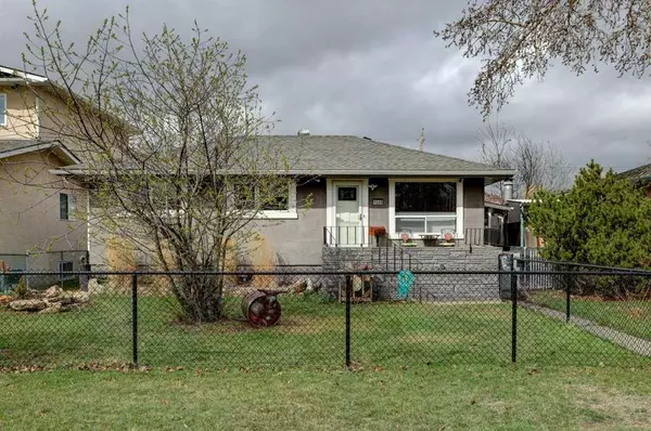 Calgary, AB T2A 1G7,1509 38 ST Southeast