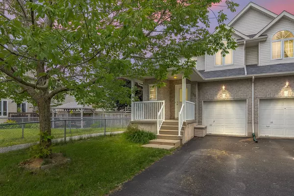 698 MacLean CT, Kingston, ON K7K 7L8