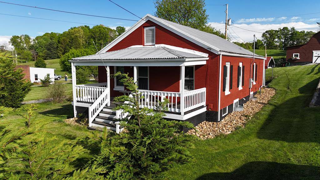 7107 W Lee HWY, Rural Retreat, VA 24368
