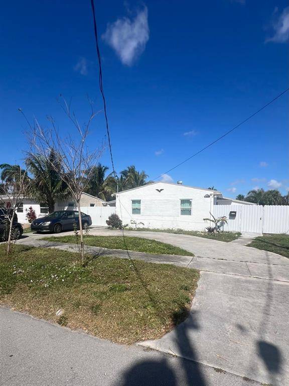 2615 Liberty St, Hollywood, FL 33020