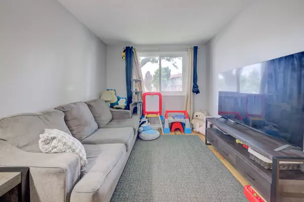 Woodstock, ON N4T 1K8,486 Springbank AVE N #3