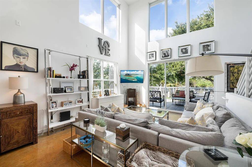 Wilton Manors, FL 33334,800 NE 28th St #800