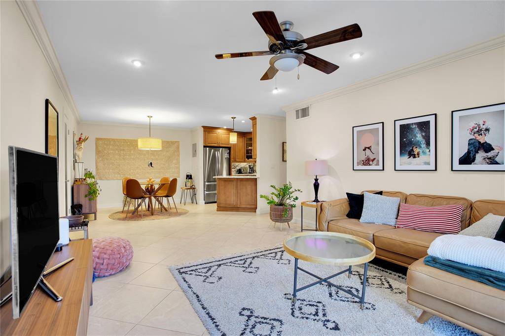 Fort Lauderdale, FL 33308,6253 Bay Club Drive ##2