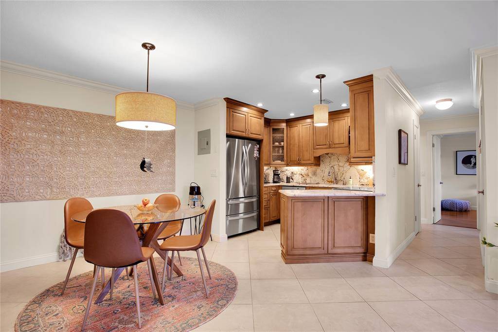 Fort Lauderdale, FL 33308,6253 Bay Club Drive ##2