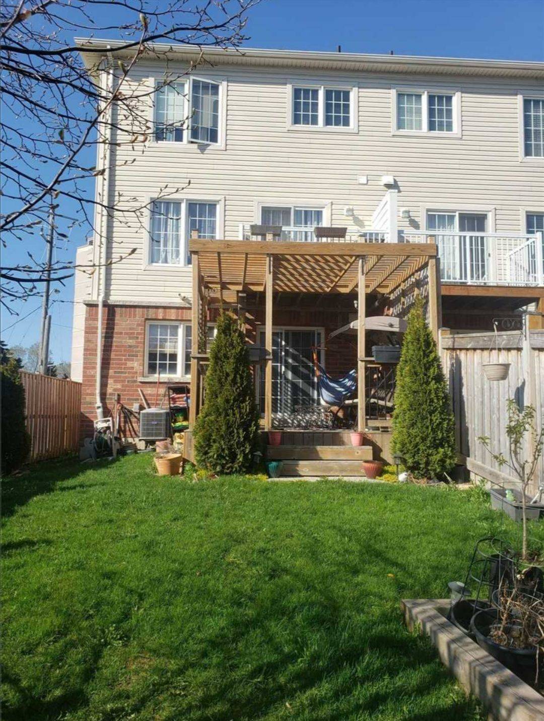 Toronto W05, ON M3J 0H4,148 Hucknall RD