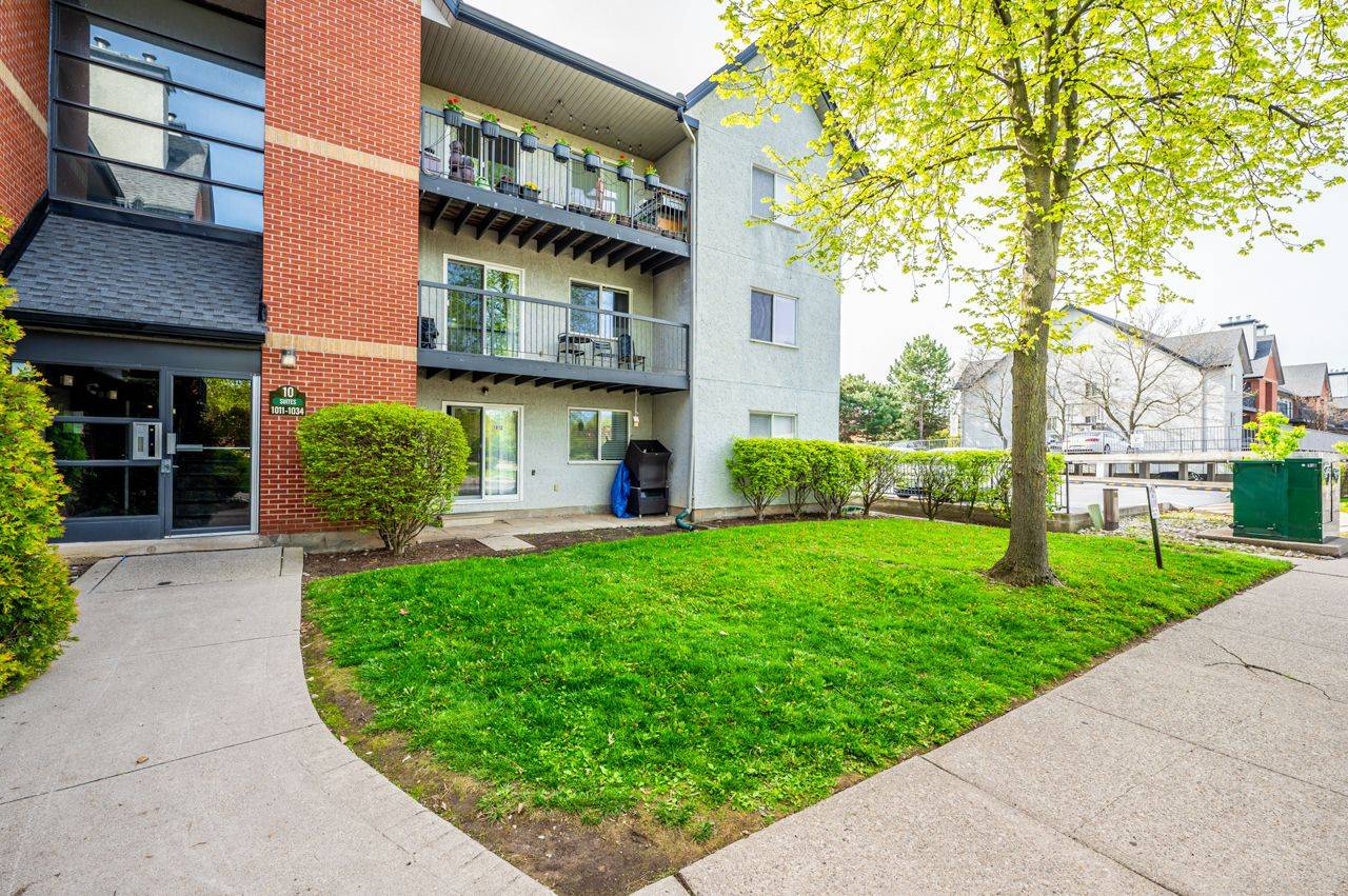 1450 Glen Abbey Gate #1013, Oakville, ON L6M 2V7
