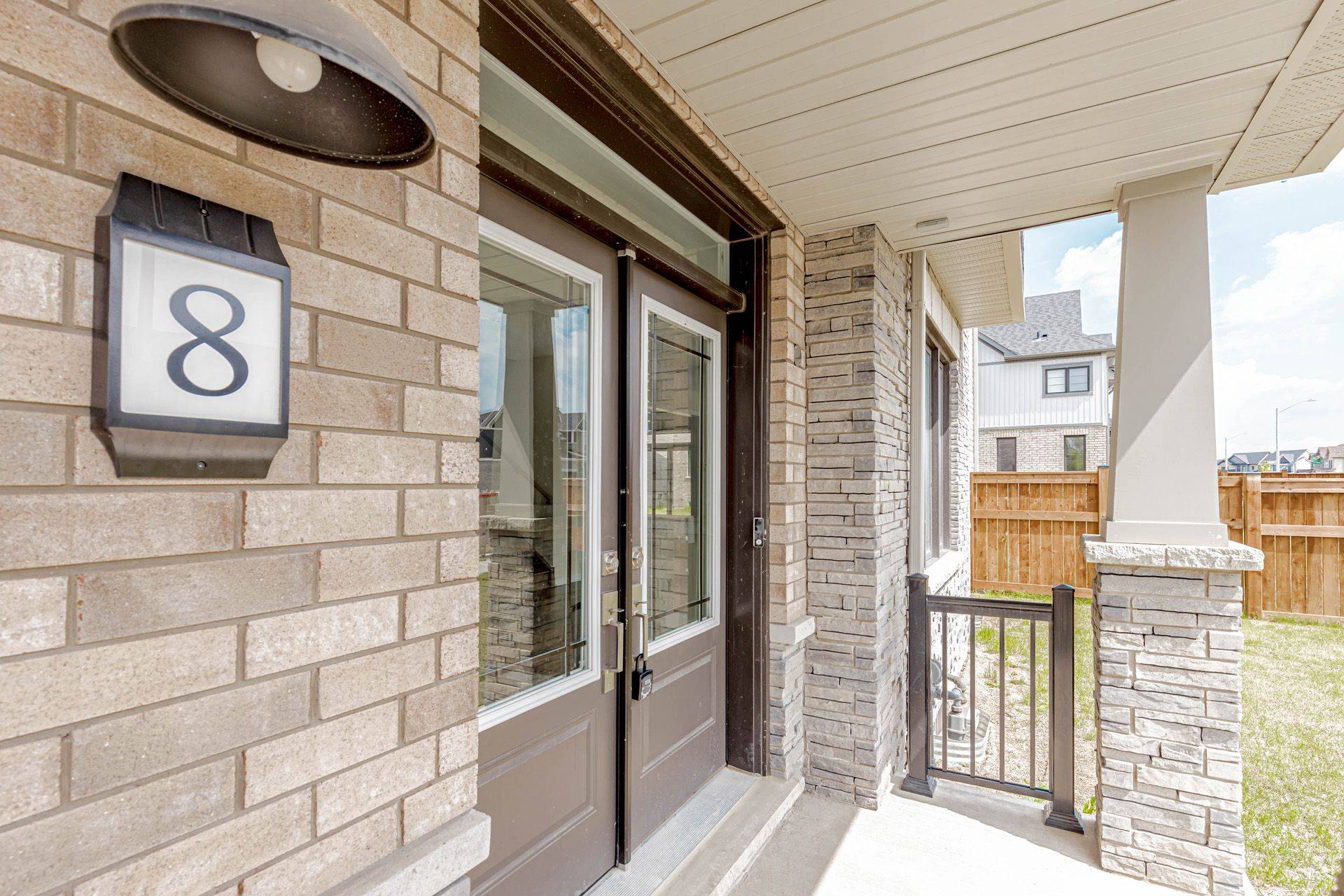 Welland, ON L3B 0M3,8 Stern DR
