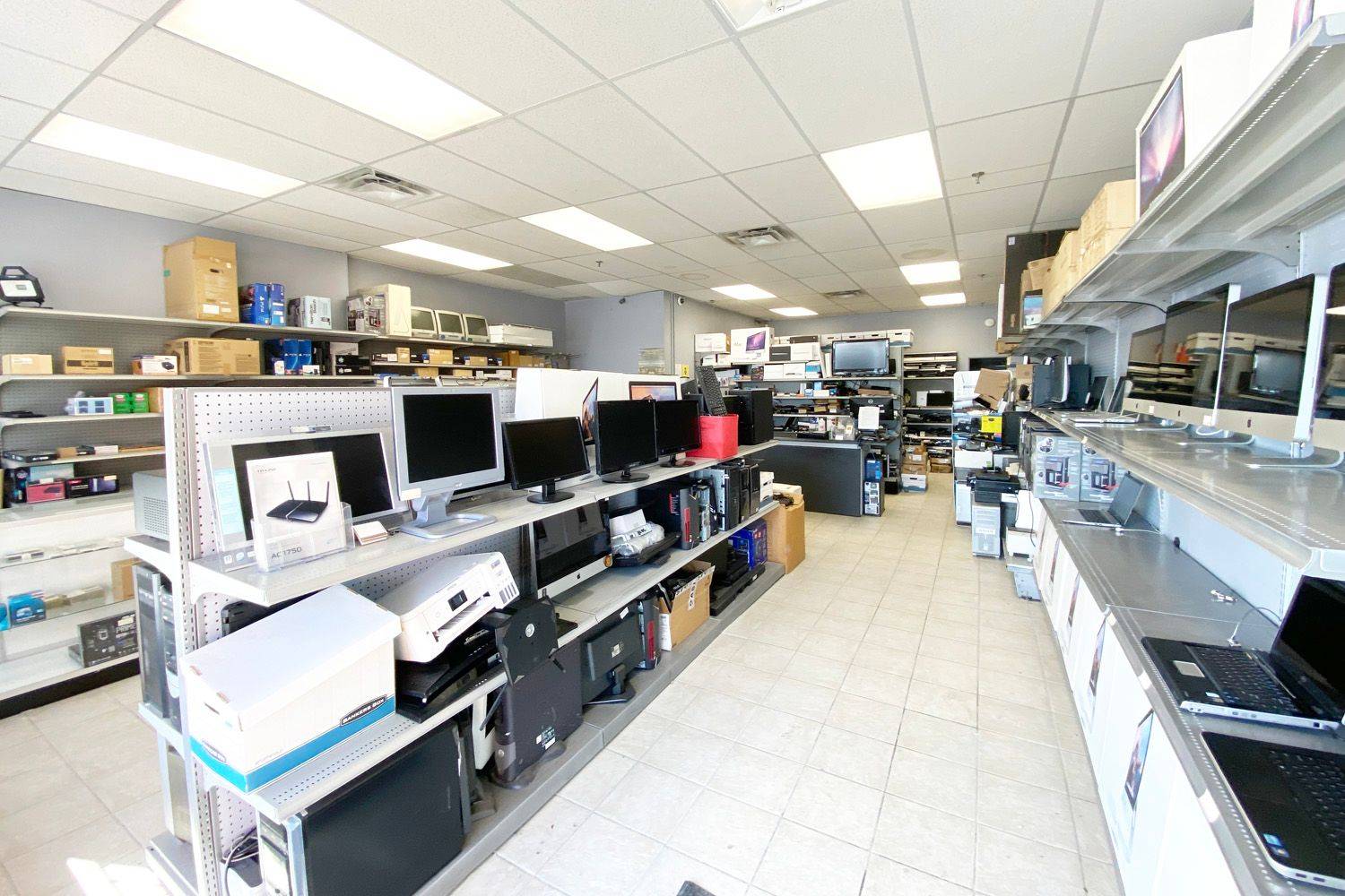 Sarnia, ON N7S 5A1,1362 Lambton Mall RD #21