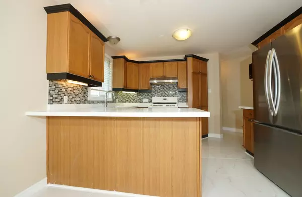 London North, ON N5X 4J3,742 Marigold ST