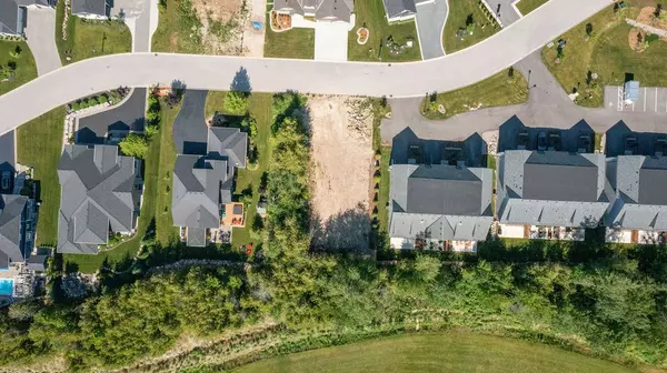 144 Landry LN, Blue Mountains, ON N0H 2P0