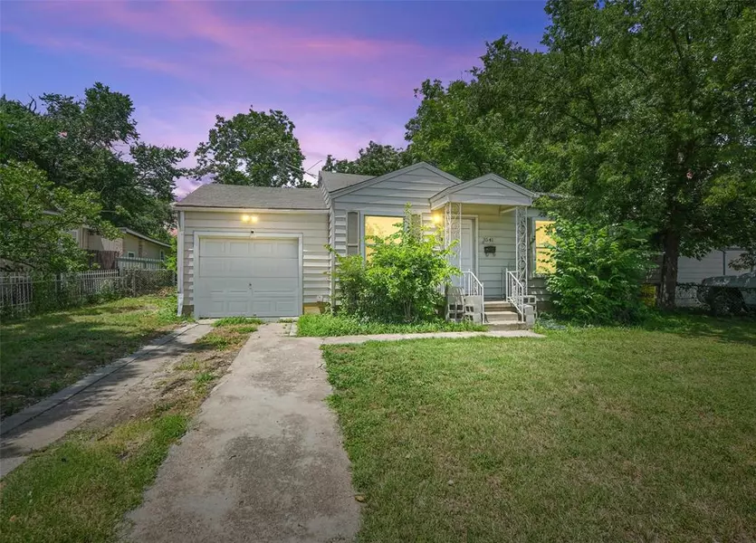 3541 Arbor Avenue, Fort Worth, TX 76119