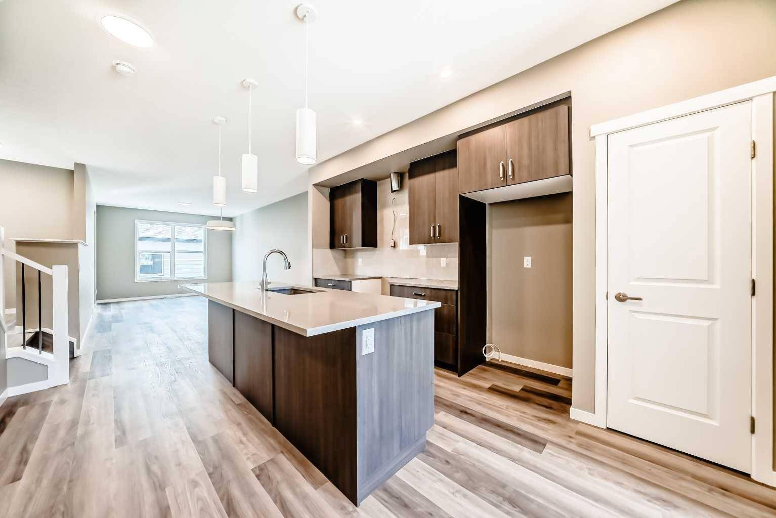 Airdrie, AB T4B5V2,184 Sawgrass Gate NW