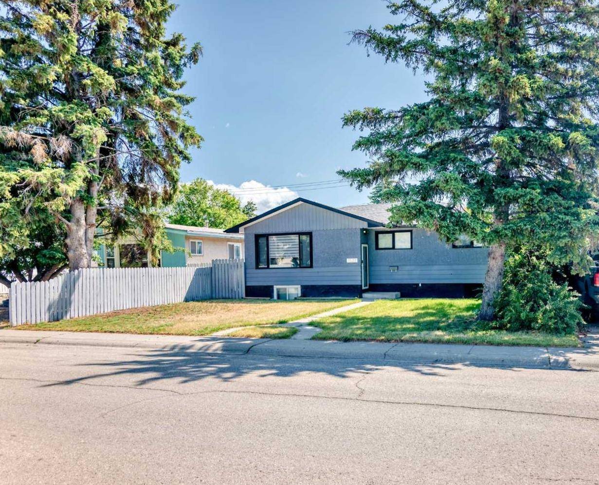 1532 42 ST Southeast, Calgary, AB T2A 1L8