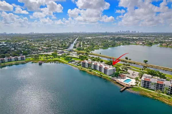 Oakland Park, FL 33309,113 Lake Emerald Dr #107