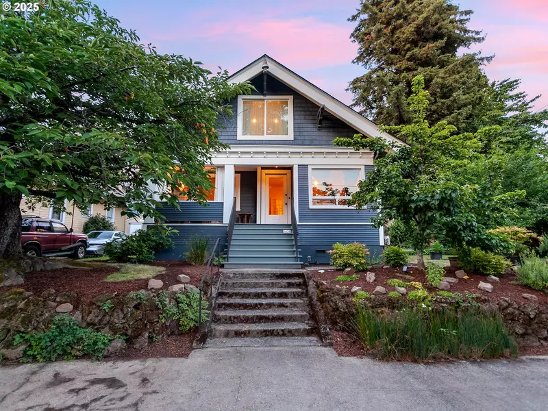 1630 SE 46TH AVE, Portland, OR 97215