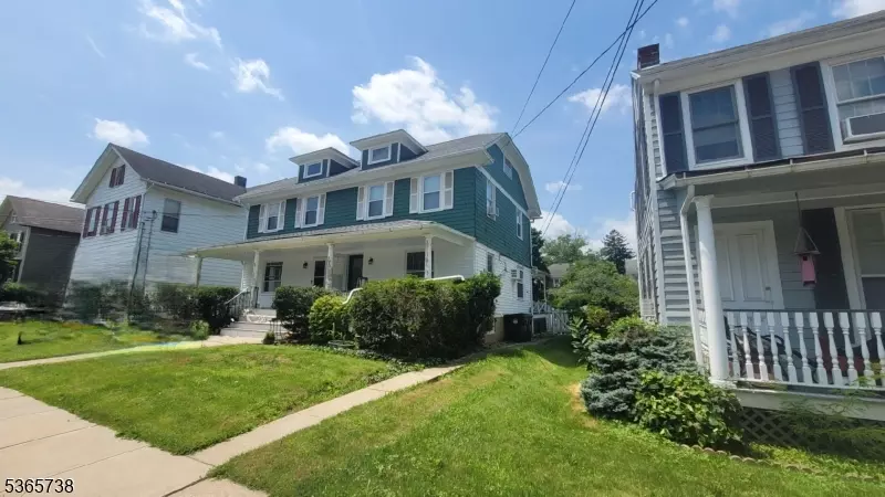 93 Broad St, Flemington Boro, NJ 08822