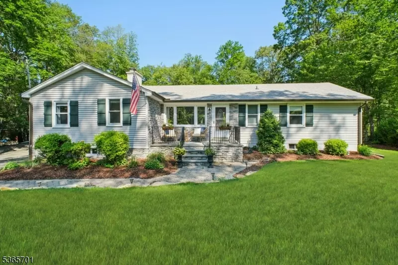 22 Turkey Hill Rd, Montville Twp., NJ 07005
