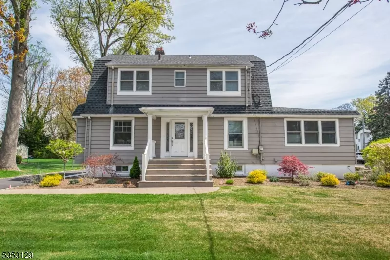 377 Hollywood Ave, Fairfield Twp., NJ 07004