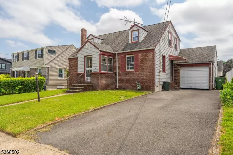 707 Erudo St, Linden City, NJ 07036