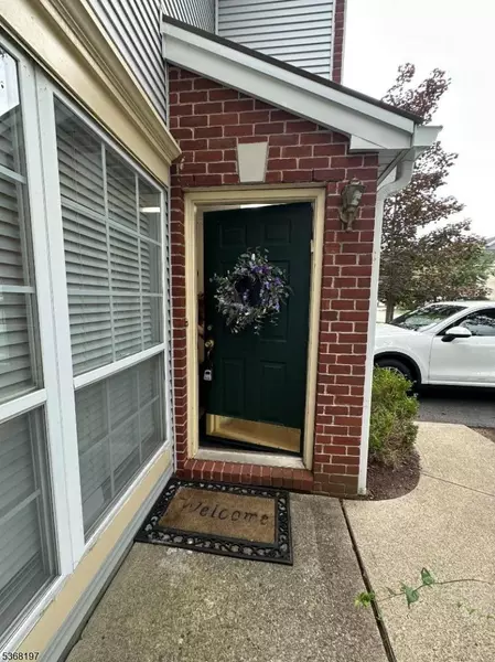 55 Heritage Ct, Montville Twp., NJ 07082