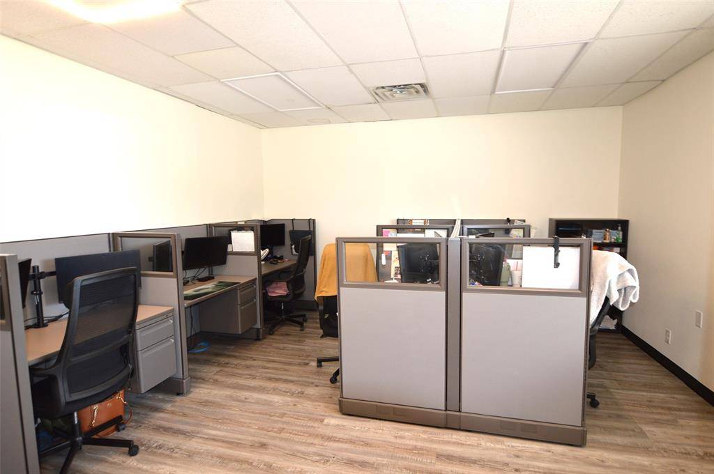 Mesquite, TX 75149,202 W Davis Street