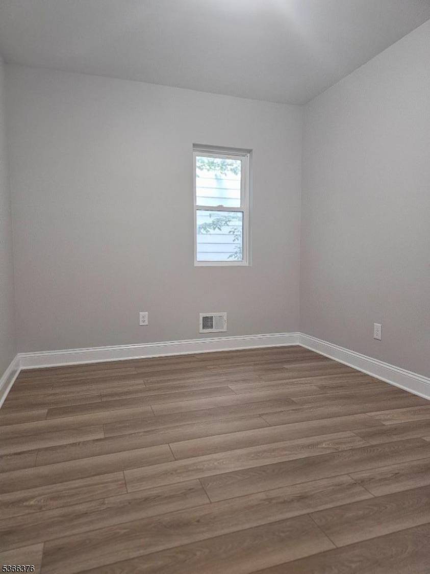 Morristown Town, NJ 07960,21 Liberty St