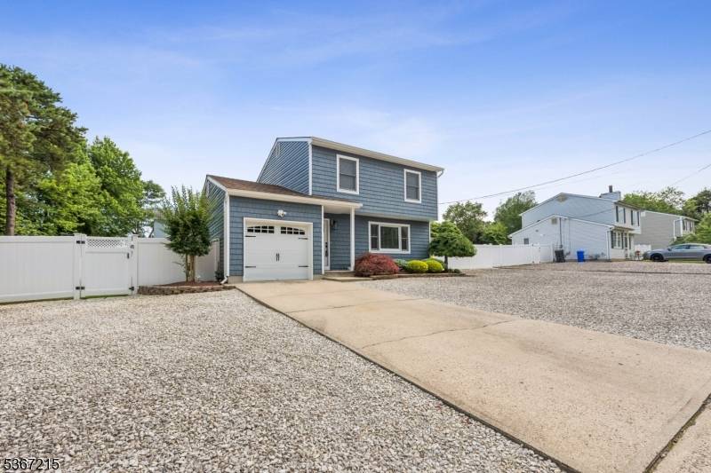 Brick Twp., NJ 08723,123 F St