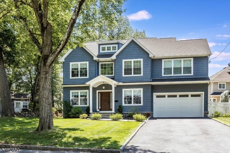 Livingston Twp., NJ 07039,16 Fernwood Rd