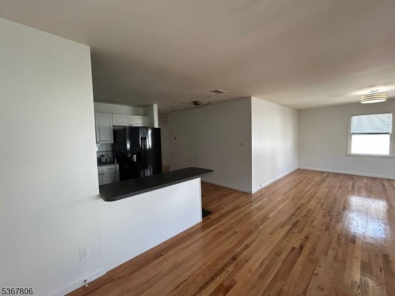 Elizabeth City, NJ 07208,1356 North Ave