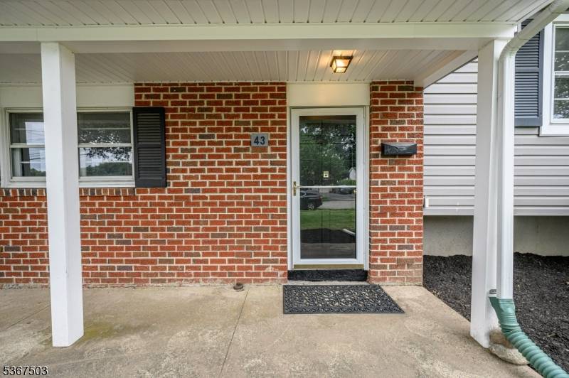 Rockaway Twp., NJ 07866,43 Barry Dr